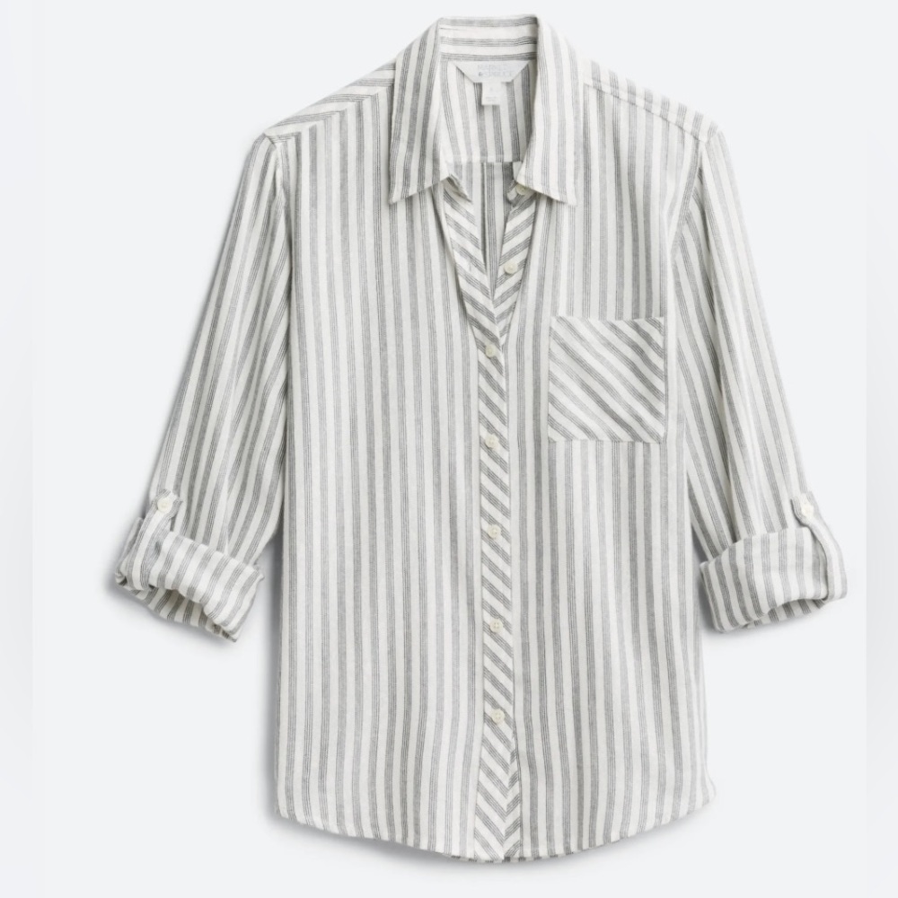 MARKET & SPRUCE
Jillianne Button Down Top